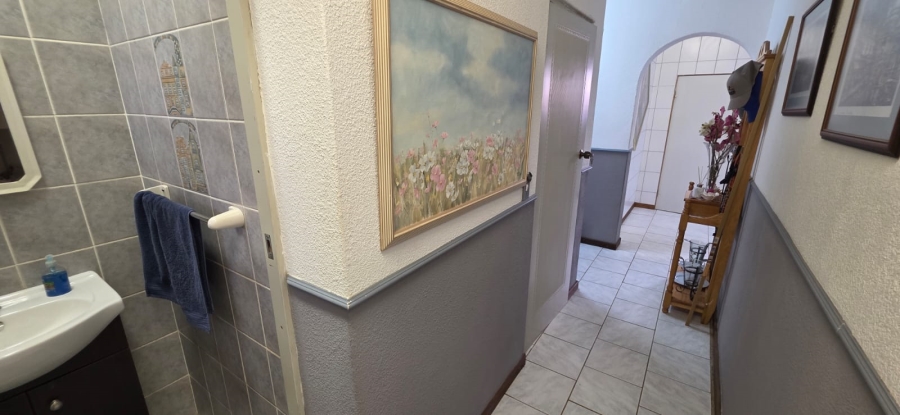 5 Bedroom Property for Sale in Wilkoppies North West